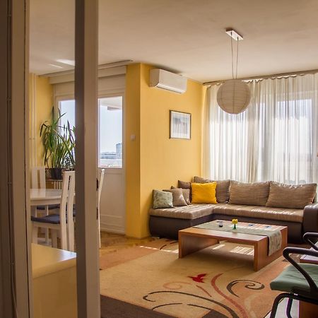Sunny Apartment Белград Экстерьер фото