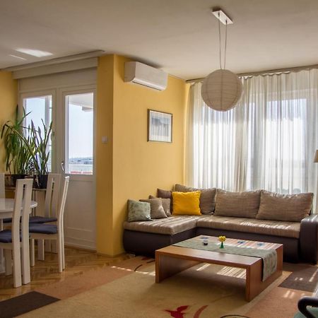 Sunny Apartment Белград Экстерьер фото