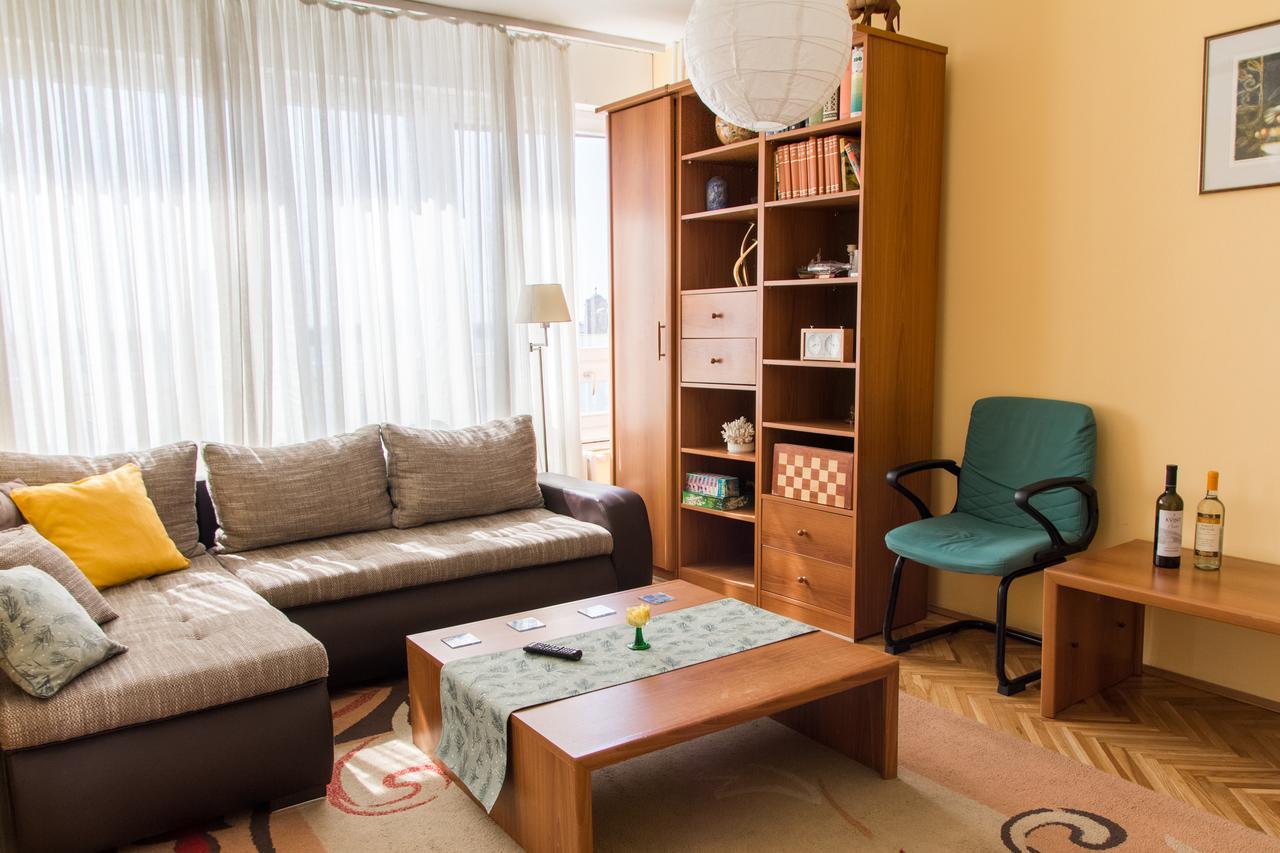 Sunny Apartment Белград Экстерьер фото