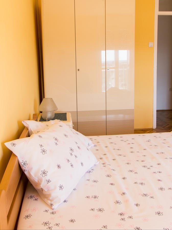 Sunny Apartment Белград Экстерьер фото