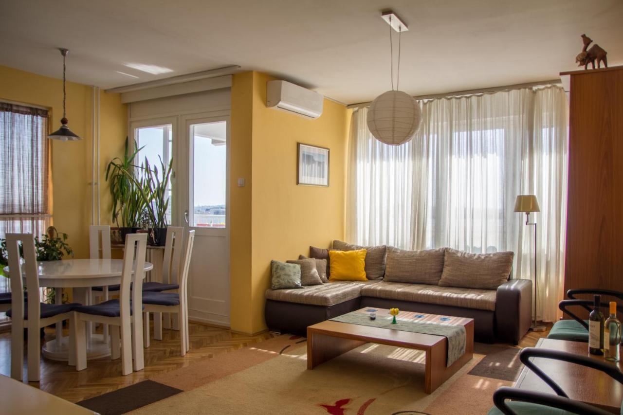 Sunny Apartment Белград Экстерьер фото